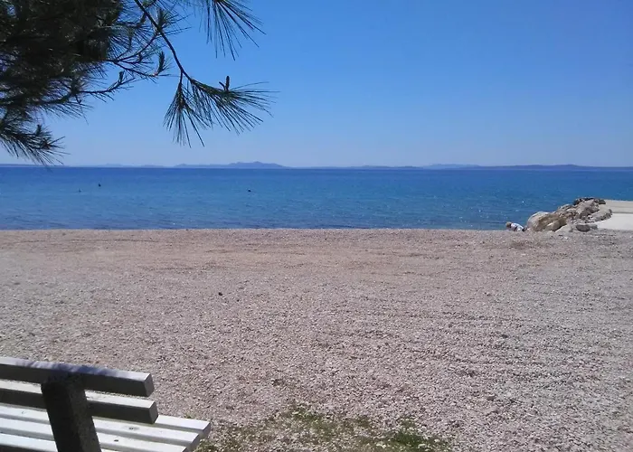 - Pedinka 294e Appartement Vir